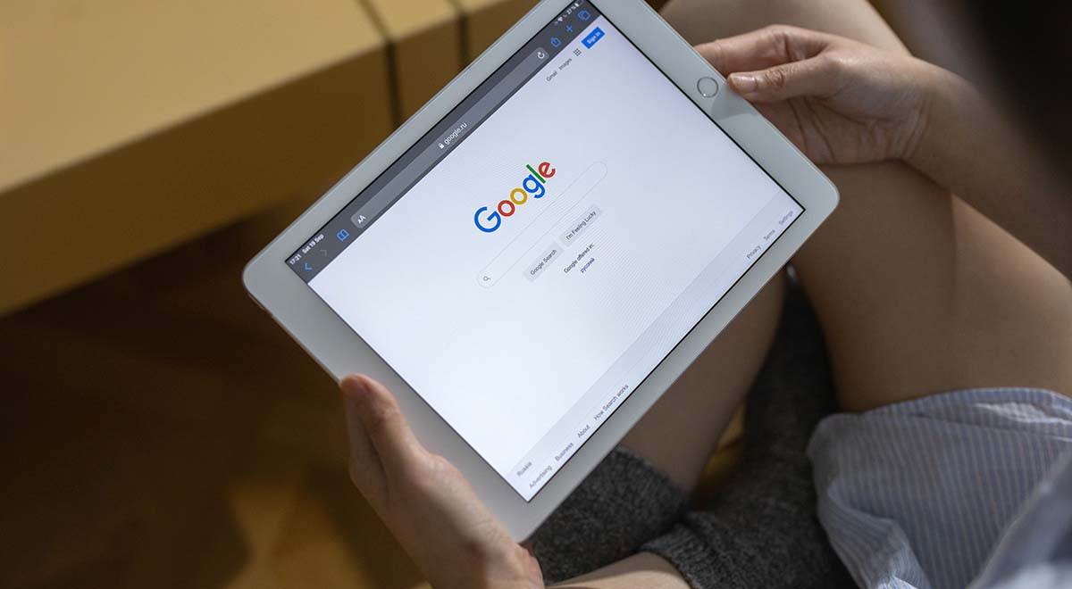Tablet mit Google-Suchfeld